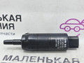 насос (моторчик) омывателя фар Volkswagen Golf GTI 6 поколение 2011, 2.0 л., CCZB, бензин, робот, b4/b9a белый, хетчбэк 5 дв., передний привод, правый руль, 3B7955681 - фото №4