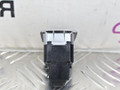 кнопка стеклоподъемника двери задней левой Mercedes-Benz GLA-Класс X156 2014, 2.0 л., M 270.920, бензин, робот, белый calcite white (650u), хетчбэк 5 дв., полный привод, правый руль, A2049058102 - фото №6