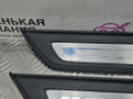 комплект накладок на пороги (внутренние) BMW 5 серия G30/G31 G30 2018, 2.0 л., B48 B20 A, бензин, АКПП, черный 475, седан, задний привод, правый руль, 51477398321, 7398321, 51477381330, 7381330, 51477381329, 7381329 - фото №6