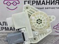 моторчик стеклоподъемника передний правый BMW 5 серия G30/G31 G30 2017, 2.0 л., B47 D20 A, дизель, АКПП, black sapphire metallic (475), седан, задний привод, правый руль, 51337455081, 7455081 - фото №7