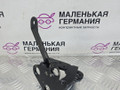 кронштейн (крепление) Volkswagen Passat CC 1 поколение [рестайлинг] 2013, 2.0 л., CCZB, бензин, робот, z2/h5x синий металлик, седан, передний привод, правый руль, 3C2614235A - фото №2