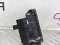 кнопка открытия багажника BMW 5 серия G30/G31 G30 2017, 2.0 л., B47 D20 A, дизель, АКПП, black sapphire metallic (475), седан, задний привод, правый руль, 61319327029, 9327029, 3176963 - фото №6