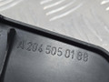 заглушка Mercedes-Benz C-Класс W204 [рестайлинг] W204.048 2012, 1.8 л., M 271.860, бензин, АКПП, 149 белый, седан, задний привод, правый руль, A2045050188 - фото №10