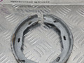 колодки стояночного тормоза Mercedes-Benz C-Класс W204 [рестайлинг] W204.048 2012, 1.8 л., M 271.860, бензин, АКПП, 149 белый, седан, задний привод, правый руль, A0044208620 - фото №4