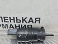 насос (моторчик) омывателя стекла BMW X4 F26 2014, 2.0 л., N20 B20 A, бензин, АКПП, 475 black sapphire metallic, полный привод, правый руль, 67128362154, 8362154 - фото №4