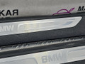 комплект накладок на пороги (внутренние) BMW X5 F15 2014, 3.0 л., N57 D30 A, дизель, АКПП, белый, полный привод, правый руль, 51477329464, 51477329463, 51477329511, 51477329512, 7284578, 7329512, 7370423, 7329463, 7329464, 7329511, 7357049, 51477357055, 7357055, 51437284578, 51437284577, 7284577, 51437284557, 7284557, 51437284558, 7284558, 51477370423, 51477357049 - фото №5