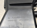 дефлектор обдува салона Mercedes-Benz E-Класс W212 [рестайлинг] W212 2013, 2.0 л., M 274.920, бензин, АКПП, 775 iridiumsilber, седан, задний привод, правый руль, A2128303154 - фото №9