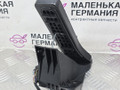 педаль Mercedes-Benz E-Класс W212 [рестайлинг] W212 2013, 2.0 л., M 274.920, бензин, АКПП, 775 iridiumsilber, седан, задний привод, правый руль, A2043000004, A2043000082, A2043000100 - фото №5