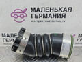 патрубок интеркулера BMW X6 F16 2015, 3.0 л., N57 D30 A, дизель, АКПП, carbon-schwarz (416), полный привод, правый руль, 11617823236, 7823236, 7823236 - фото №5