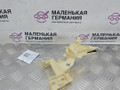 кронштейн (крепление) Volkswagen Passat CC 1 поколение [рестайлинг] 2013, 2.0 л., CCZB, бензин, робот, z2/h5x синий металлик, седан, передний привод, правый руль, 3C8839768B - фото №4