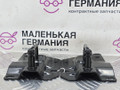 Ответная часть (скоба) замка капота Audi A4 B9 2017, 2.0 л., CVKB, бензин, МКПП, s9/x5q синий металлик, седан, передний привод, правый руль, 8W0823185D, 8W0823186D - фото №4