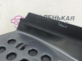 накладка на торпедо (консоль) Mercedes-Benz E-Класс W212/S212/C207/A207 W212 2012, 1.8 л., M 271.860, бензин, АКПП, 040 черный, седан, задний привод, правый руль, A2126807308 - фото №7