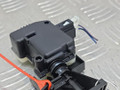 замок лючка топливного бака Mercedes-Benz E-Класс W212/S212/C207/A207 W212 2012, 1.8 л., M 271.860, бензин, АКПП, 040 черный, седан, задний привод, правый руль, A2048200072 - фото №8