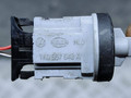 датчик температуры Volkswagen Passat B6 2007, 2.0 л., TDi, BMR, дизель, 6МКПП, чёрный, седан, передний привод, правый руль, 1K0907543A - фото №3