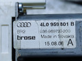 стеклоподъемник электрический задний левый Audi Q7 4L 2006, 3.0 л., TDi, BUG, дизель, АКПП, бежево-серый, внедорожник 5 дв., полный привод, правый руль, 4L0959801B, 4L0839461A - фото №6