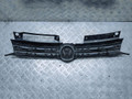 решетка радиатора Volkswagen Golf 6 поколение 2009, 2.0 л., TDi, CBDC, дизель, 5МКПП, голубой, передний привод, правый руль, 5K0853653, 5K0853651AF, 5K0853651AG - фото №3