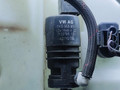 бачок омывателя Volkswagen Passat B7 2011, 2.0 л., TDi, CFFB, дизель, 6МКПП, черный, передний привод, правый руль, 1K5955651, 3AA955453G - фото №6