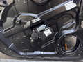 стеклоподъемник электрический передний левый Volkswagen Touareg 1 поколение [рестайлинг] 2007, 2.5 л., TDi, BPE, дизель, АКПП, чёрный, внедорожник 5 дв., полный привод, правый руль, 7L6837729P, 7L0959792D, 7L0959702R - фото №4