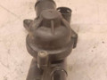 корпус термостата Volkswagen Polo 4 поколение 2002, 1.2 л., бензин, МКПП, 03C121111B - фото №3