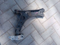 рычаг передний левый Volkswagen Caddy 3 поколение 2008, 1.9 л., BJB, дизель, МКПП, белый - фото №2