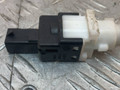 Датчик педали тормоза (лягушка) Fiat Stilo 1 поколение 2002, 1.2 л., 188 A5.000, бензин, МКПП, хетчбэк 5 дв., передний привод, 60669020 - фото №2