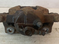 суппорт передний правый Toyota Aygo 1 поколение AB10 [рестайлинг] 2010, 1.0 л., 1KR-FE, бензин, МКПП, красный, хетчбэк 5 дв., передний привод - фото №3