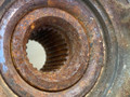 кулак поворотный правый Mercedes-Benz A-Класс W168 2001, 1.7 л., OM 668.942, дизель, МКПП, темно-зеленый, хетчбэк 5 дв., передний привод - фото №8