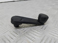 ручка стеклоподъемника задней BMW 1 серия E81/E82/E87/E88 2006, 1.6 л., N45 B16 A, бензин, МКПП, хетчбэк 5 дв., задний привод, 81225032 - фото №2