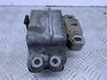 подушка крепления двигателя Volkswagen Passat B7 (2011 - 2015), 3C0199555N - фото №2