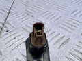 выключатель концевой (концевик) Subaru Impreza 1 поколение (GM/GC/GF) 1994, 1.8 л., EJ18E, бензин, МКПП, красный, седан, полный привод - фото №6