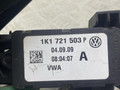 педаль Skoda Octavia 2 поколение (A5) [рестайлинг] 1Z (2008 - 2013), 1.4 л., CAXA, бензин, 6МКПП, серый, универсал, передний привод, 1K1721503P - фото №7