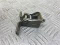 петля крышки багажника Skoda Octavia 2 поколение (A5) [рестайлинг] 1Z (2008 - 2013), 1.4 л., CAXA, бензин, 6МКПП, серый, универсал, передний привод, 1Z5827302C - фото №4