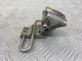 петля двери Volkswagen Bora 1 поколение 1J2 (1998 - 2005), 1.6 л., BCB, бензин, МКПП, серебро, седан, передний привод, 4B0831412B - фото №2