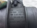 расходомер воздуха Volkswagen Golf 5 поколение 2006, 2.0 л., BMM, дизель, 6МКПП, 0281002461, 074906461B - фото №3