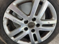 диск литой Volkswagen Golf 5 поколение 2007, 1K0601025AJ - фото №3