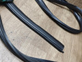 уплотнитель двери Mercedes-Benz M-Класс W163 2001, 3.2 л., M 112.942, бензин, АКПП, внедорожник 5 дв. - фото №2