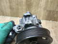 насос гидроусилителя руля Mercedes-Benz M-Класс W163 2001, 3.2 л., M 112.942, бензин, АКПП, внедорожник 5 дв., A0024668201, 7692955509 - фото №7