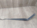 щеткодержатель (поводок стеклоочистителя, дворник) Nissan Maxima A33 2002, 2.0 л., VQ20DE, бензин, АКПП, седан - фото №2