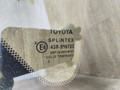 стекло кузовное боковое правое Toyota Corolla Verso 2 поколение AR10 2007, 2.2 л., дизель, МКПП - фото №2