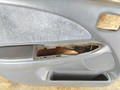 обшивка двери передняя левая Toyota Avensis 1 поколение (T220) 2000, 2.0 л., дизель, МКПП, седан - фото №3