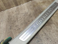 накладка на порог внутренняя Hyundai Santa Fe 2 поколение (CM) 2005, 2.2 л., дизель, АКПП, внедорожник 5 дв., 858812B000 - фото №3