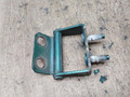 петля крышки багажника Nissan Almera Tino V10 2003, 2.2 л., дизель - фото №2