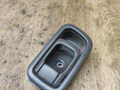 ручка внутренняя задняя левая Nissan Patrol Y61 2002, 3.0 л., дизель, МКПП, внедорожник 5 дв. - фото №2