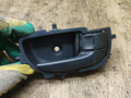 ручка внутренняя передняя правая Toyota Yaris XP9 2007, 1.5 л., 1NZ-FE, бензин, АКПП, чёрный, седан, передний привод - фото №2