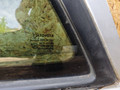 стекло кузовное боковое левое Toyota Avensis 1 поколение (T220) 2000, 2.0 л., 2C-T, дизель, МКПП, универсал - фото №3
