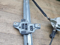 стеклоподъемник задний правый Toyota Avensis 1 поколение (T220) 1998, 2.0 л., 2C, дизель, МКПП, седан - фото №2