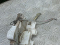 замок двери передней правой Toyota Avensis 1 поколение (T220) 1999, 2.0 л., 2C, дизель, МКПП, хетчбэк 5 дв. - фото №3