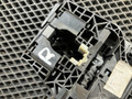 скелет ручки двери передней правой Audi Q7 4L 2008, 4.2 л., BAR, бензин, АКПП, внедорожник 5 дв., 4L0839886, 4L0839886A, 4L0839886H, 4L0839886F, 4L0839886F, 4L0839886J - фото №8