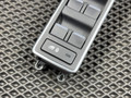 кнопка стеклоподъемника двери Land Rover Range Rover 4 поколение 2017, 3.0 л., бензин, АКПП, внедорожник 5 дв., CPLA14540AF, LR078894, LR186660, LR034932, LR066075, LR071113, LR085481, LR110324, LR112883 - фото №5