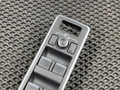 кнопка стеклоподъемника двери Land Rover Range Rover 4 поколение 2017, 3.0 л., бензин, АКПП, внедорожник 5 дв., CPLA14540AF, LR078894, LR186660, LR034932, LR066075, LR071113, LR085481, LR110324, LR112883 - фото №6